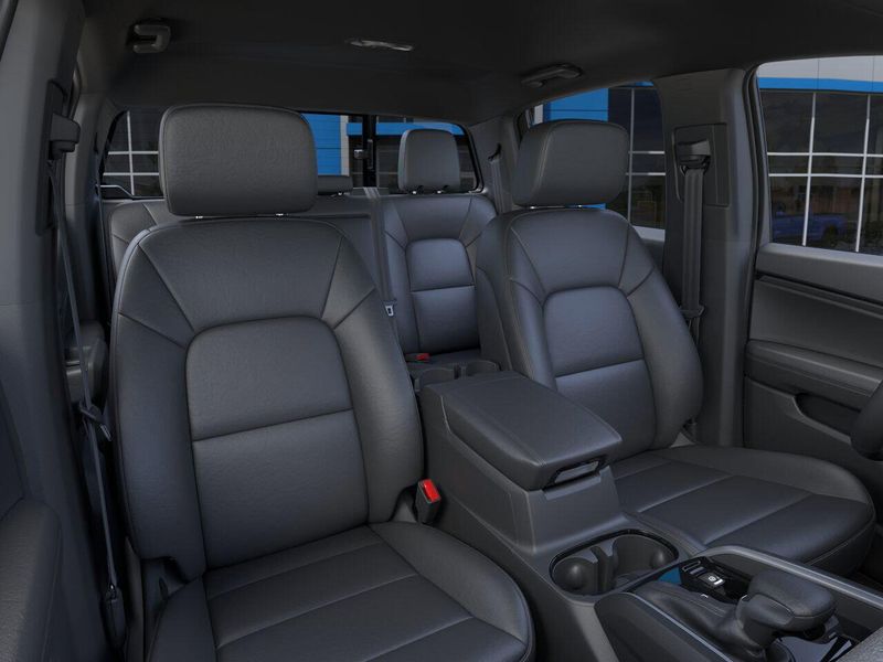 New 2025 Chevrolet Colorado 2WD LTImage 16