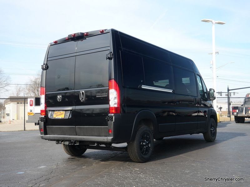 2024 RAM Promaster 2500 Slt+ Window Van High Roof 159