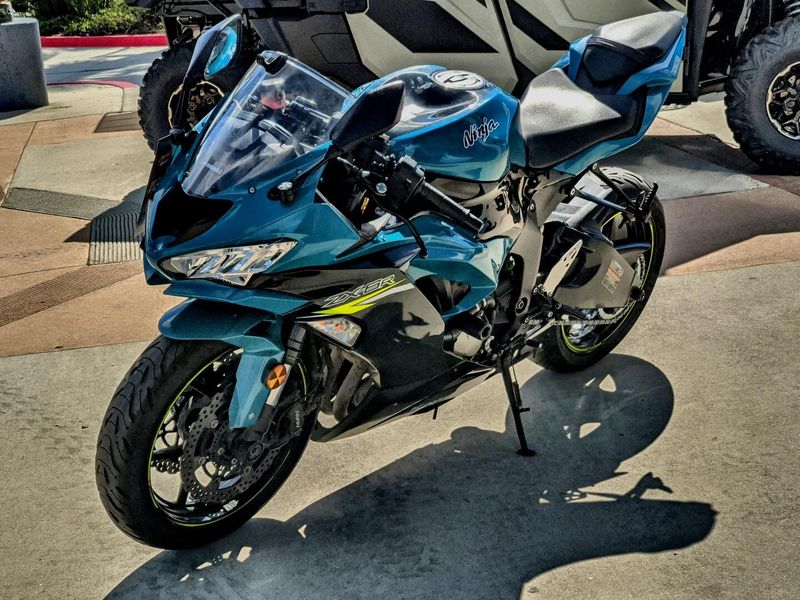 Used 2021 Kawasaki NINJA ZX-6R ABS Image 13