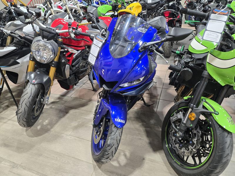 USED 2024 YAMAHA YZFR3 ABS Image 6