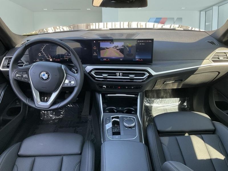 2023 BMW 3 Series 330iImage 28