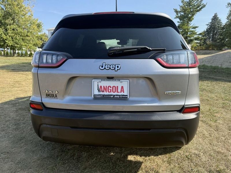 2021 Jeep Cherokee Latitude photo 4