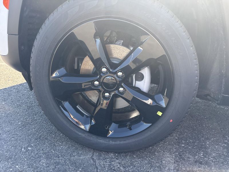 New 2026 Jeep Grand Cherokee Limited 4x4Image 15