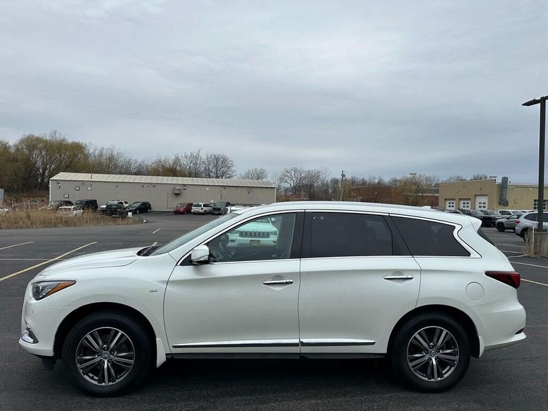 2020 INFINITI QX60 PureImage 10