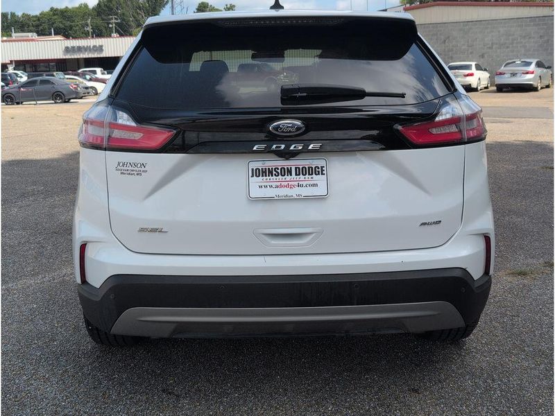 Used 2024 Ford Edge SELImage 4