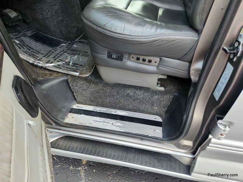 2011 Chevrolet Express 1500 Image 25