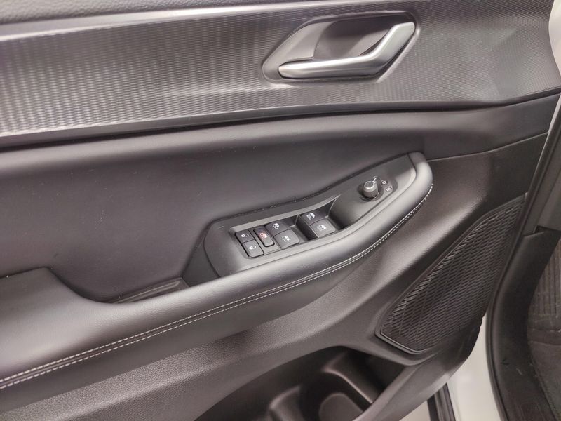 Used 2024 Jeep Grand Cherokee Laredo Luxury Tech V6 4X4Image 25