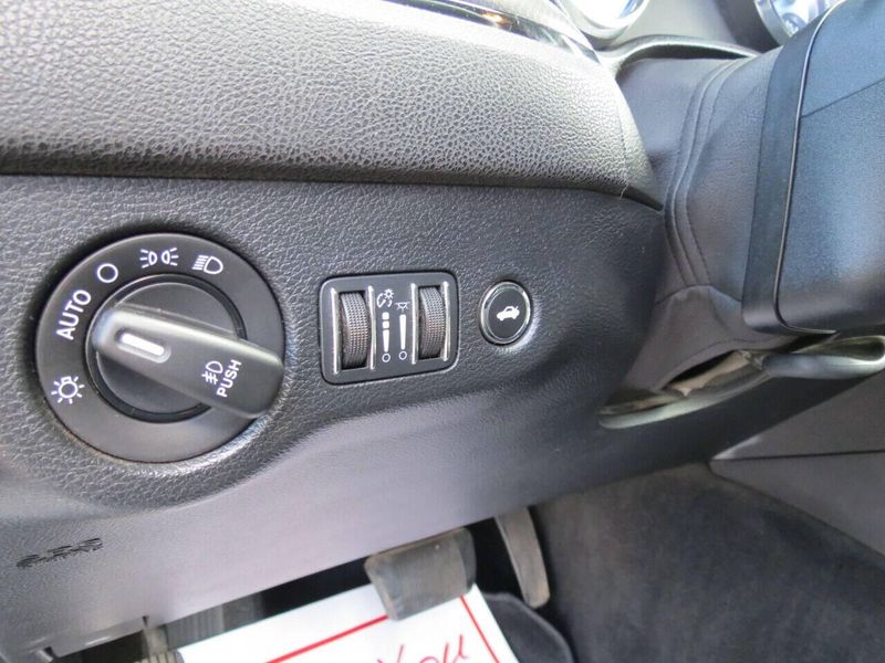 Used 2014 Chrysler 300 S AWD 4dr SedanImage 27