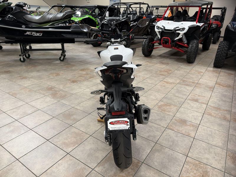 New 2026 CFMOTO 450NK Image 16