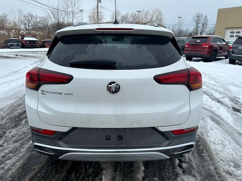 2020 Buick Encore GX EssenceImage 11