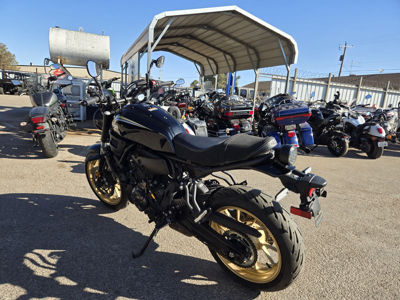 USED 2022 YAMAHA XSR700 Image 6