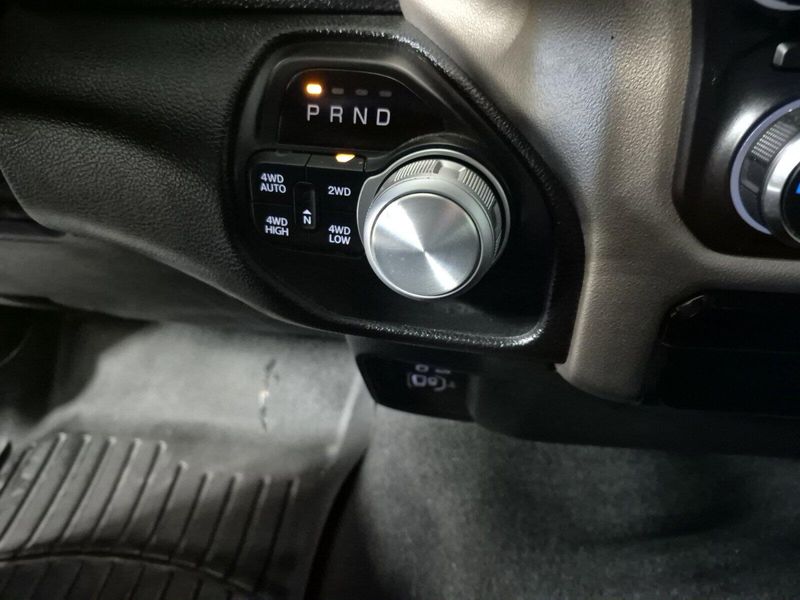 2019 RAM 1500 LaramieImage 36