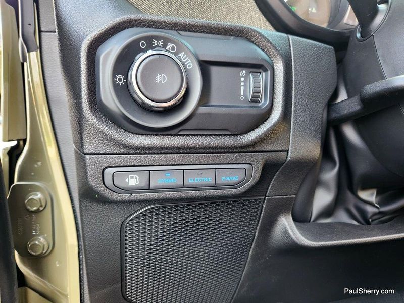 2025 Jeep Wrangler 4-door Willys 
