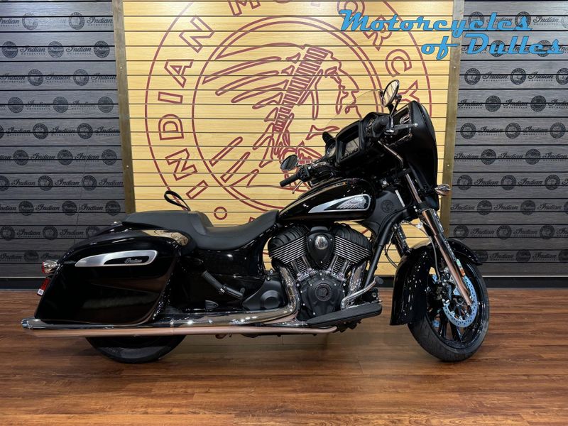 2024 Indian Motorcycle ChieftainImage 1