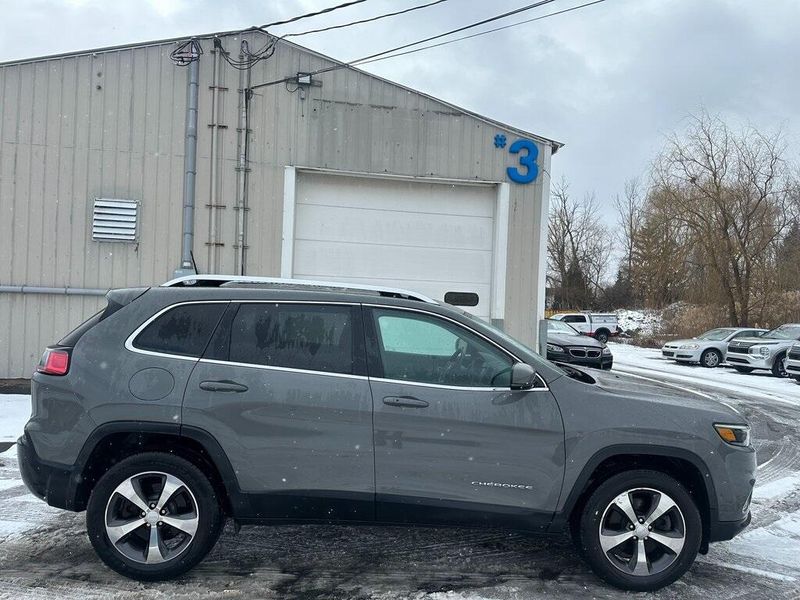 2019 Jeep Cherokee LimitedImage 13