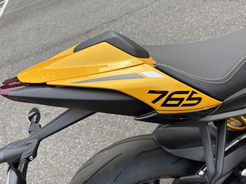 2025 Triumph Street Triple 765 RS - COSMIC YELLOW 