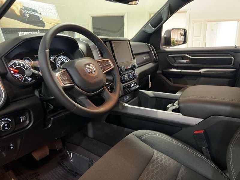 2025 RAM 1500 Big Horn Crew Cab 4x4 5'7' Box
