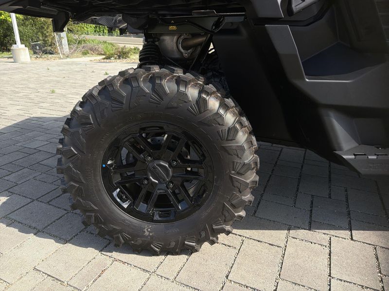 New 2026 Can-Am DEFENDER MAX LONE STAR HD11 Image 20