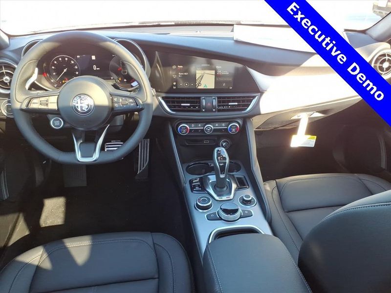 New 2025 Alfa Romeo Giulia RwdImage 13