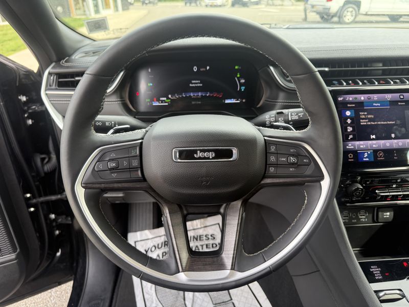 2024 Jeep Grand Cherokee Limited 4xe photo 12