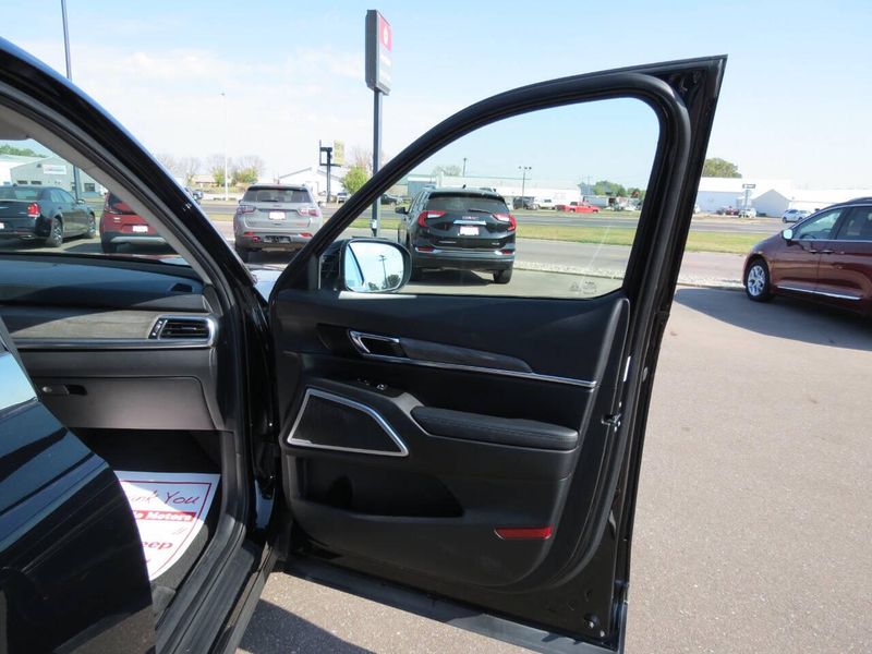 Used 2022 Kia Telluride EX AWD 4dr SUVImage 31