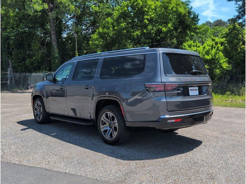2024 Jeep Wagoneer L Series IIImage 3