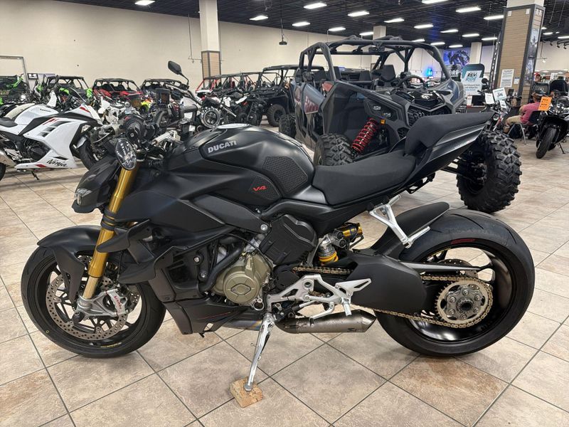Used 2021 Ducati STREETFIGHTER V4S Image 14