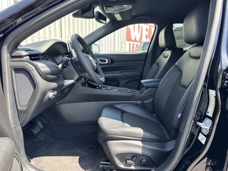 New 2026 Jeep Compass Latitude Altitude 4x4