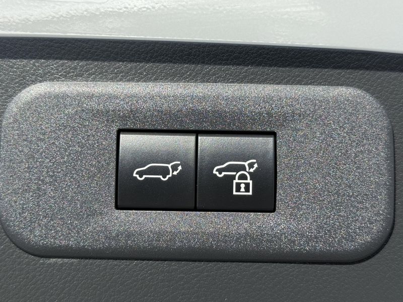 Used 2025 Lexus NX 450h+ F SPORT HandlingImage 14