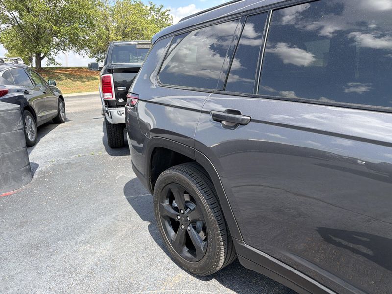 Used 2024 Jeep Grand Cherokee L LimitedImage 6