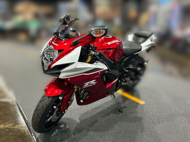 New 2027 Suzuki GSX-R750 Image 17