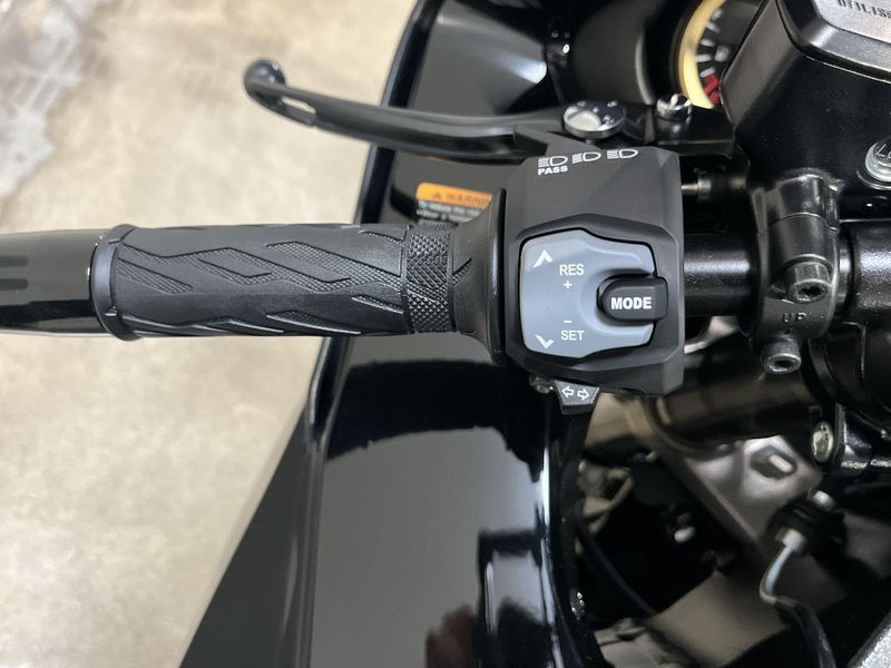 2025 Suzuki Hayabusa Image 13