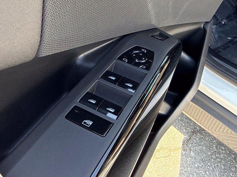 New 2026 BMW X3 30 xDriveImage 16