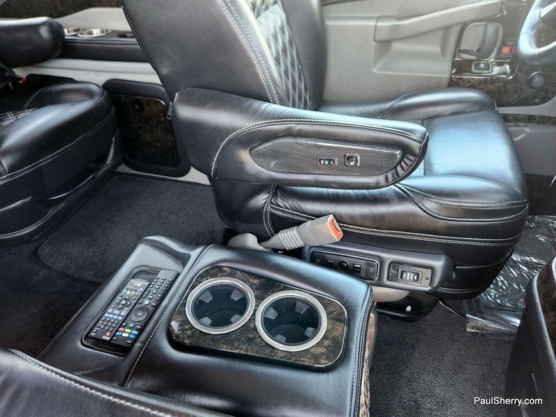 2023 Chevrolet Express Image 35