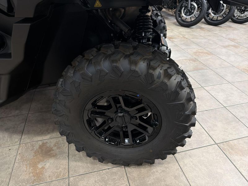 New 2026 Can-Am DEFENDER MAX LIMITED CAB HD11 Image 21