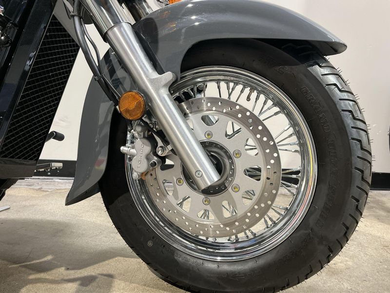 New 2025 Suzuki BOULEVARD C50 Image 11