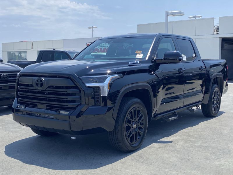 New 2025 Toyota Tundra Limited HybridImage 6
