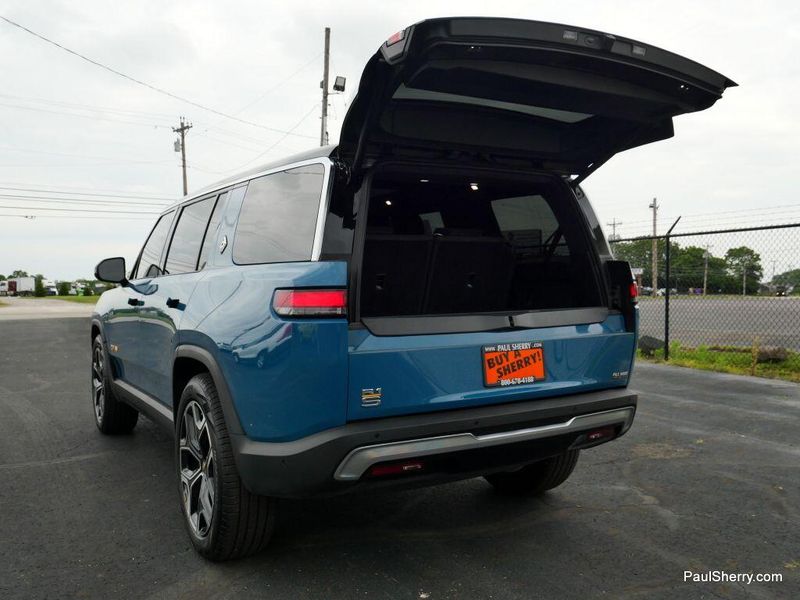 2023 Rivian R1S Launch EditionImage 23