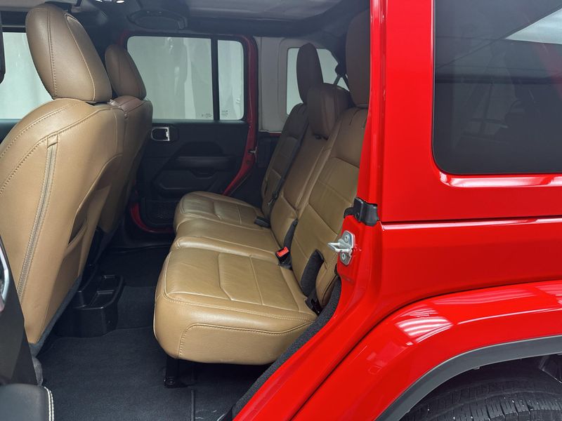Used 2022 Jeep Wrangler Unlimited SaharaImage 16
