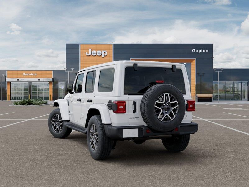 New 2026 Jeep Wrangler 4-door SaharaImage 29