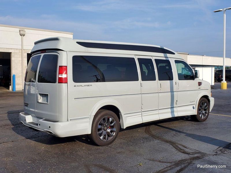Used 2023 Chevrolet Express Cargo Image 3