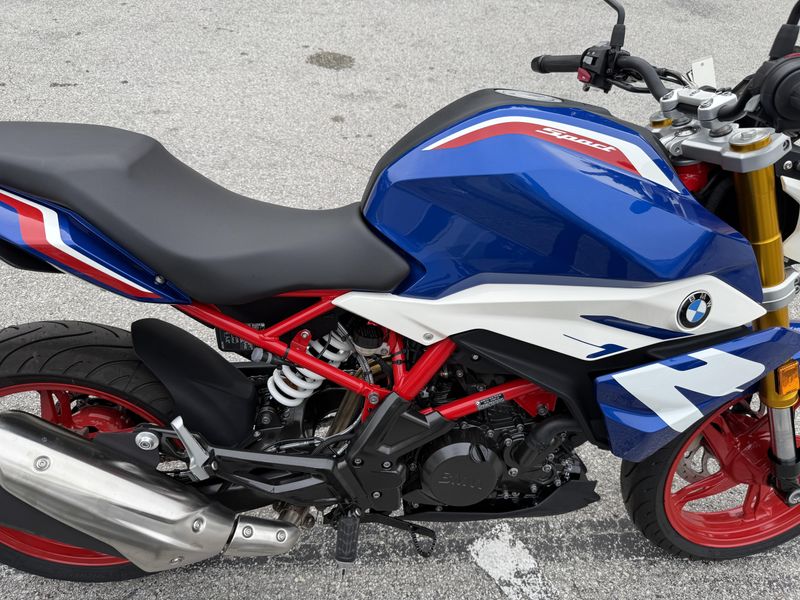 2025 BMW G 310 R