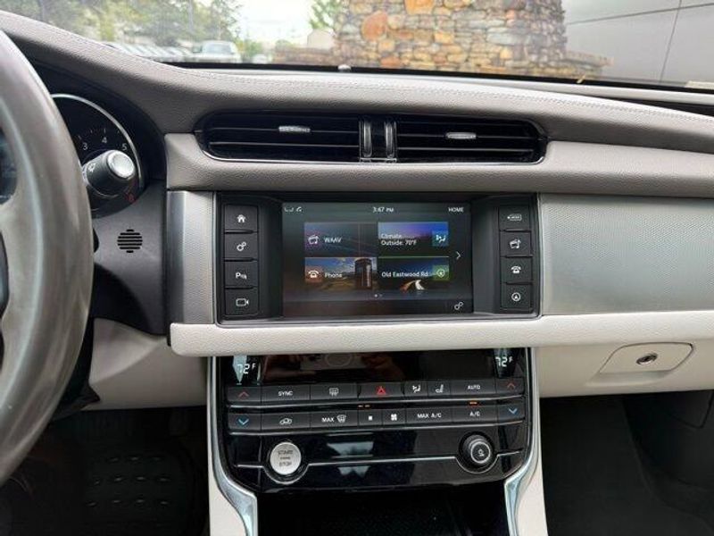 Used 2016 Jaguar XF 35t Prestige