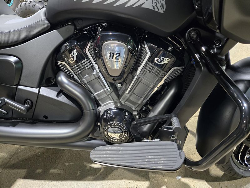 NEW 2025 INDIAN MOTORCYCLE CHALLENGER DARK HORSE 112 RA 49ST Image 12