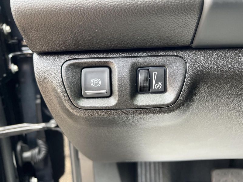 Used 2023 GMC Acadia SLE