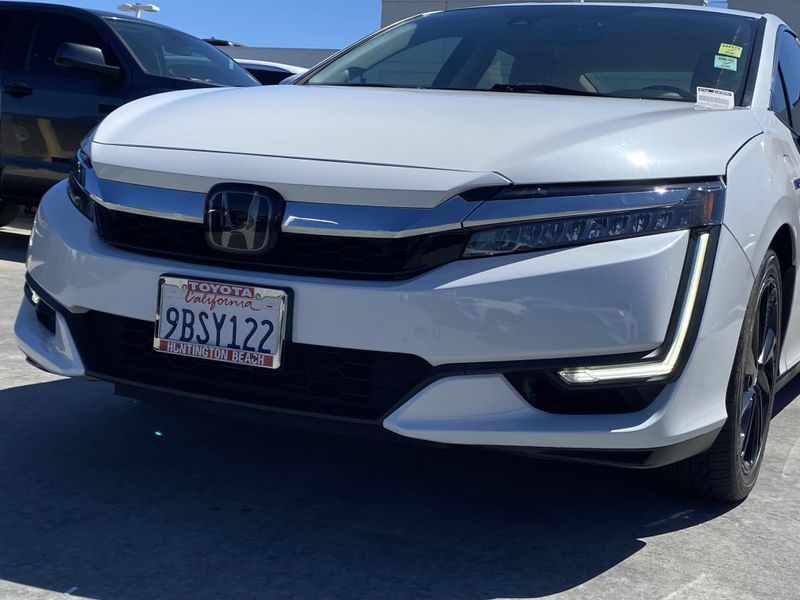 Used 2018 Honda Clarity Plug-In Hybrid TouringImage 7