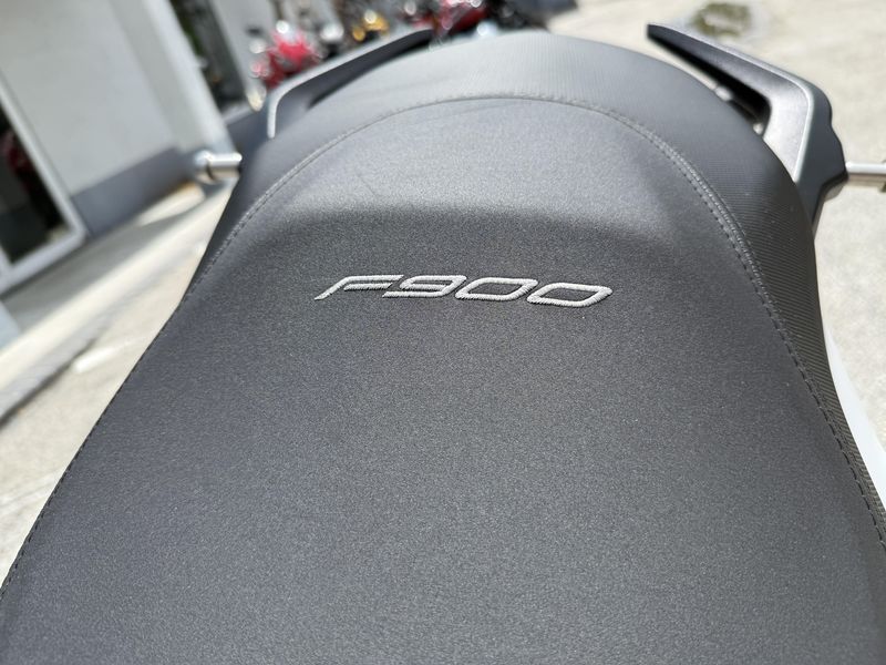 2022 BMW F 900 R