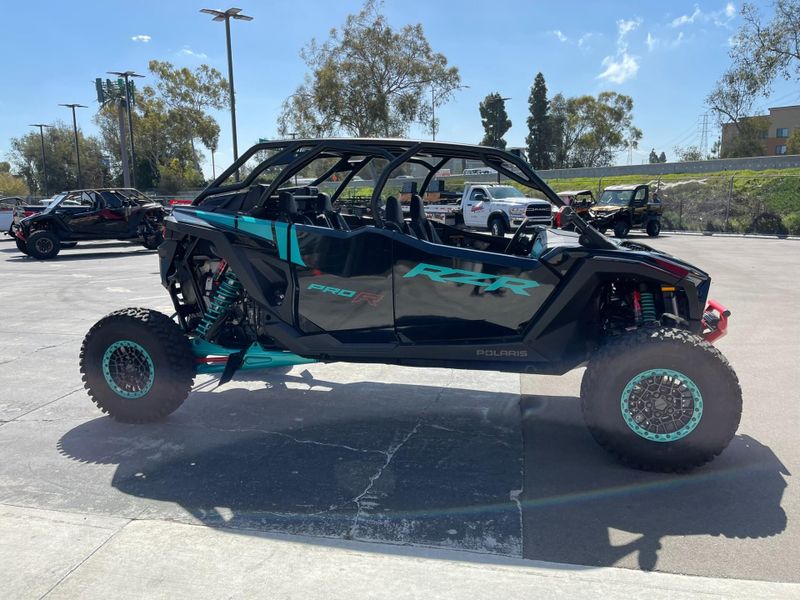 New 2025 Polaris RZR PRO R 4 ULTIMATE Image 18