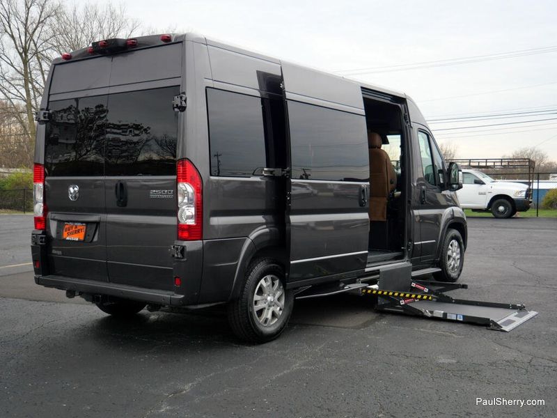 New 2024 RAM Promaster 2500 Slt+ Window Van High Roof 159' Wb
