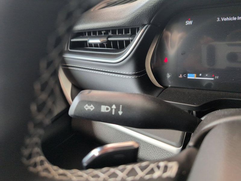 2024 Jeep Grand Cherokee L Altitude X 4x4Image 24